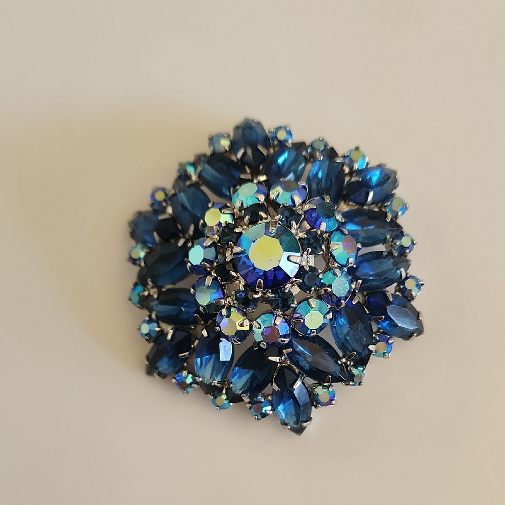 Vintage Rhinestone Brooch